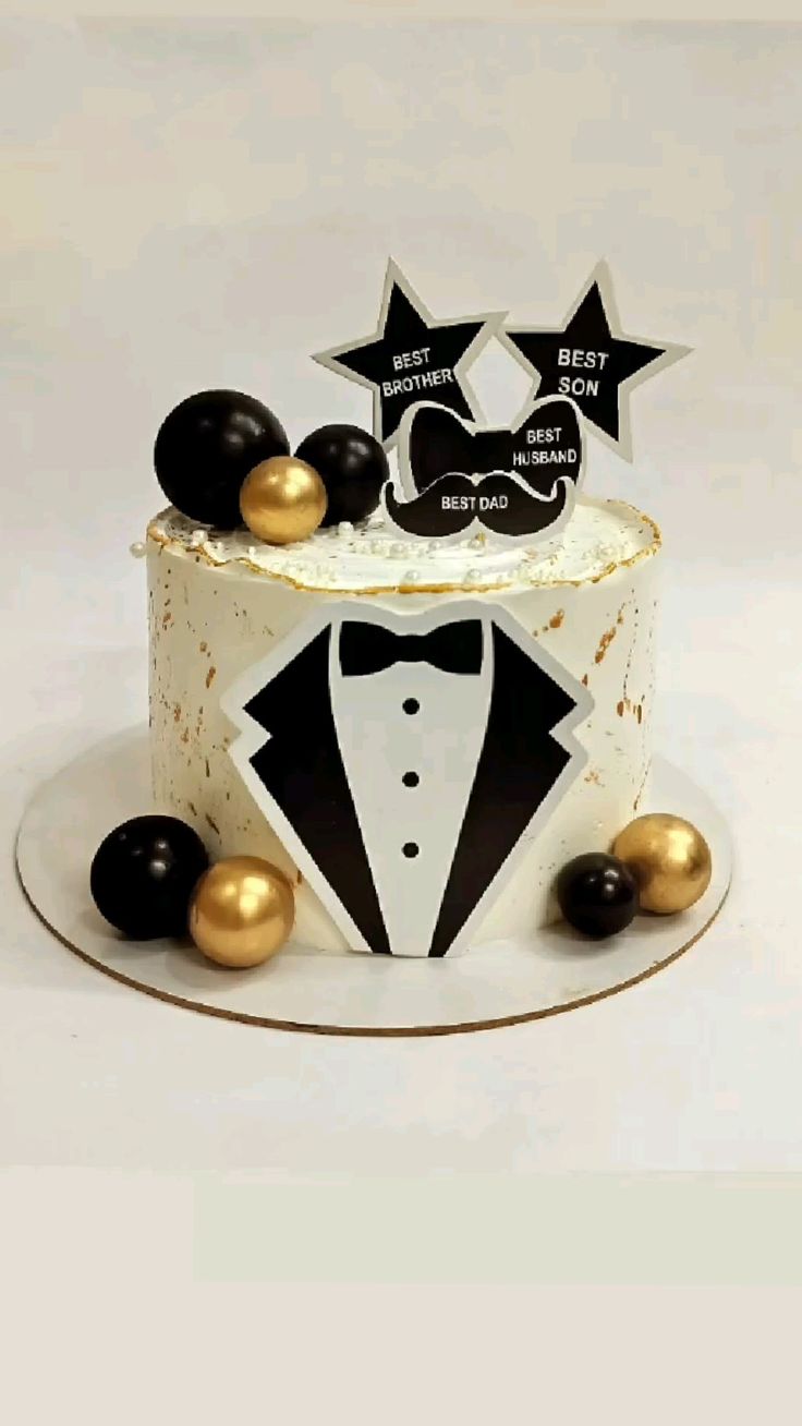 Custom Cake 84
